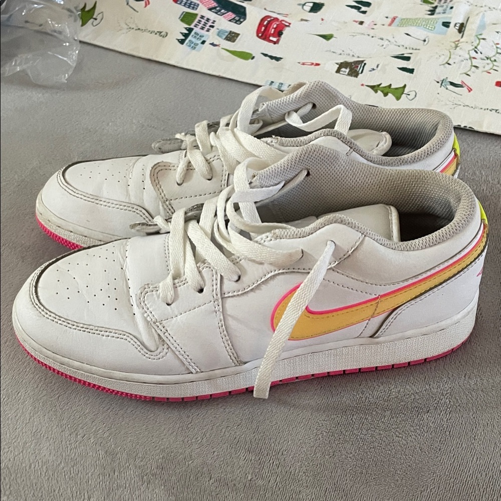 Nike Air Jordan 1 "Edge Glow" White Shoes with Pink and Yellow Details